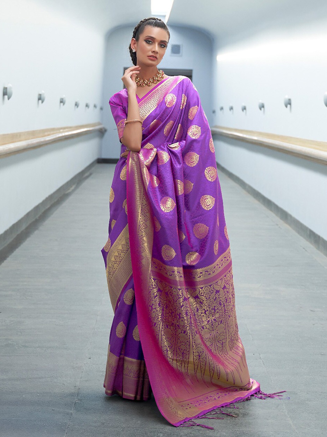 

Ishin Woven Design Zari Banarasi Saree, Purple