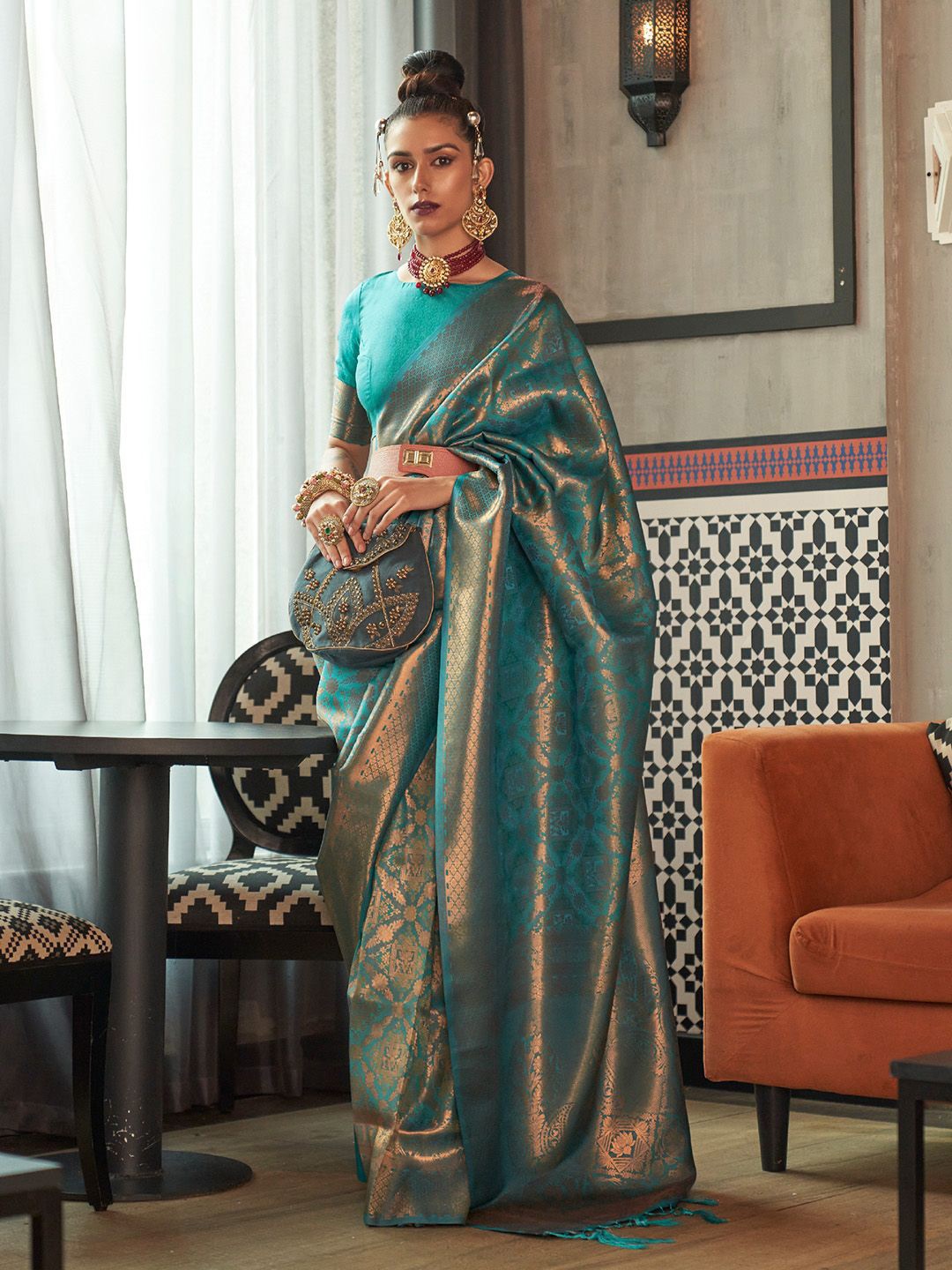 

Ishin Woven Design Zari Banarasi Saree, Teal