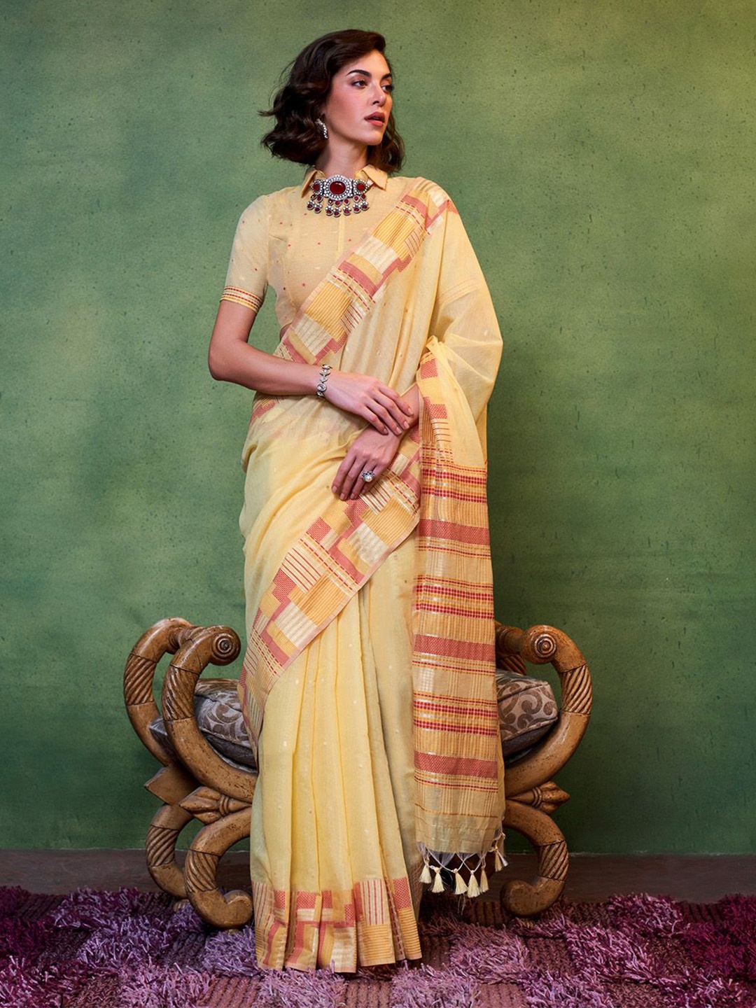 

Ishin Woven Design Zari Banarasi Saree, Yellow