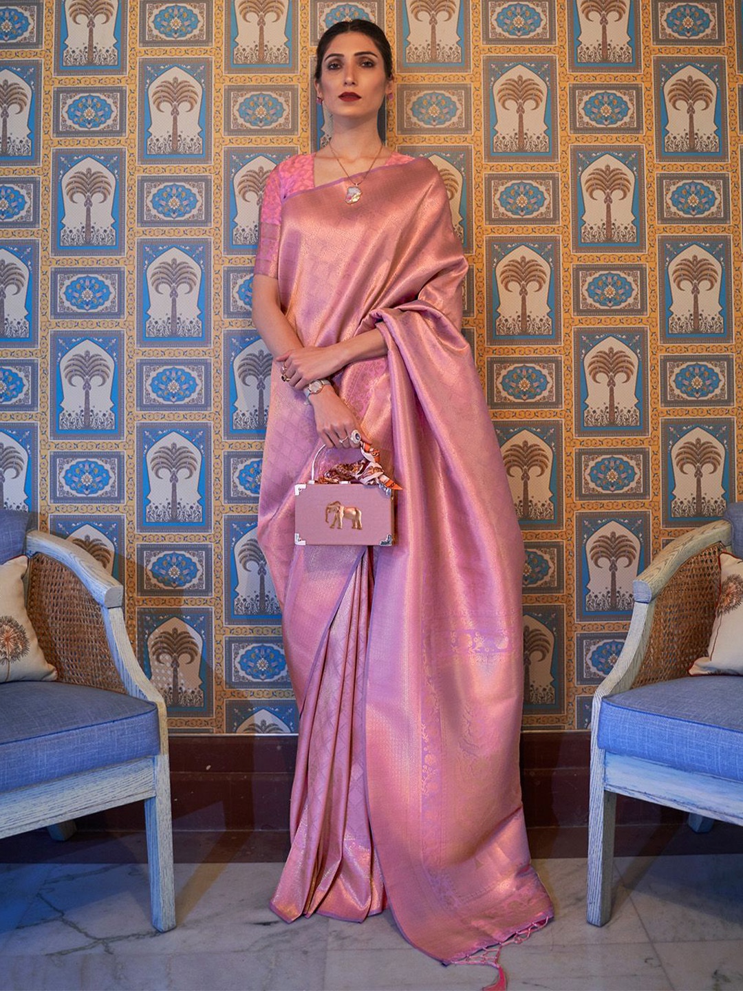 

Ishin Woven Design Zari Banarasi Saree, Pink
