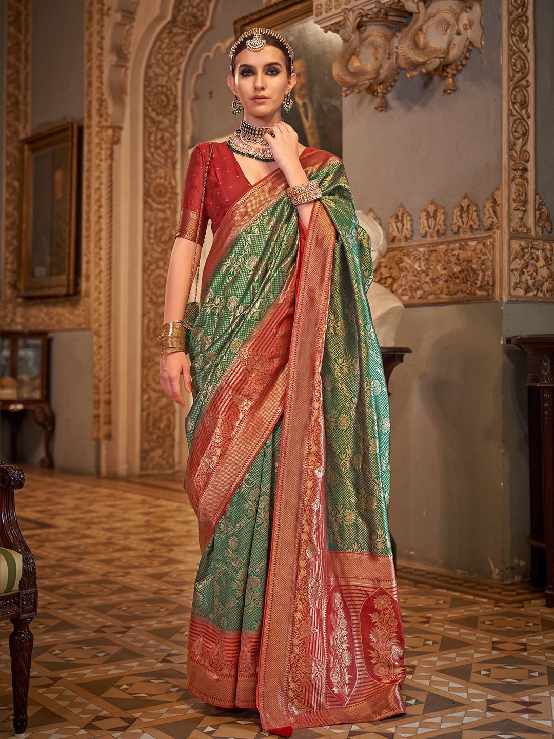 

Ishin Woven Design Zari Banarasi Saree, Green