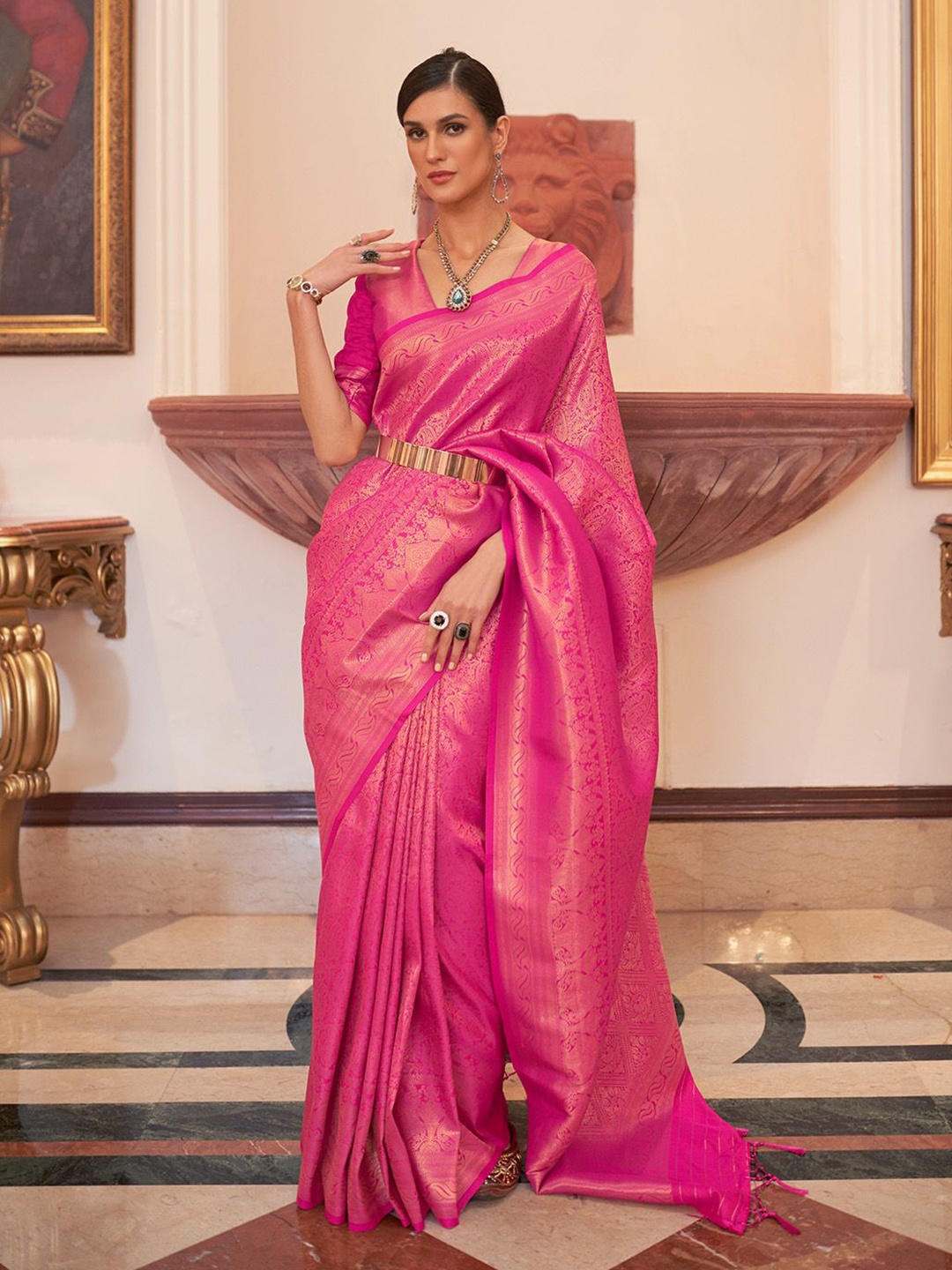

Ishin Woven Design Zari Banarasi Saree, Pink