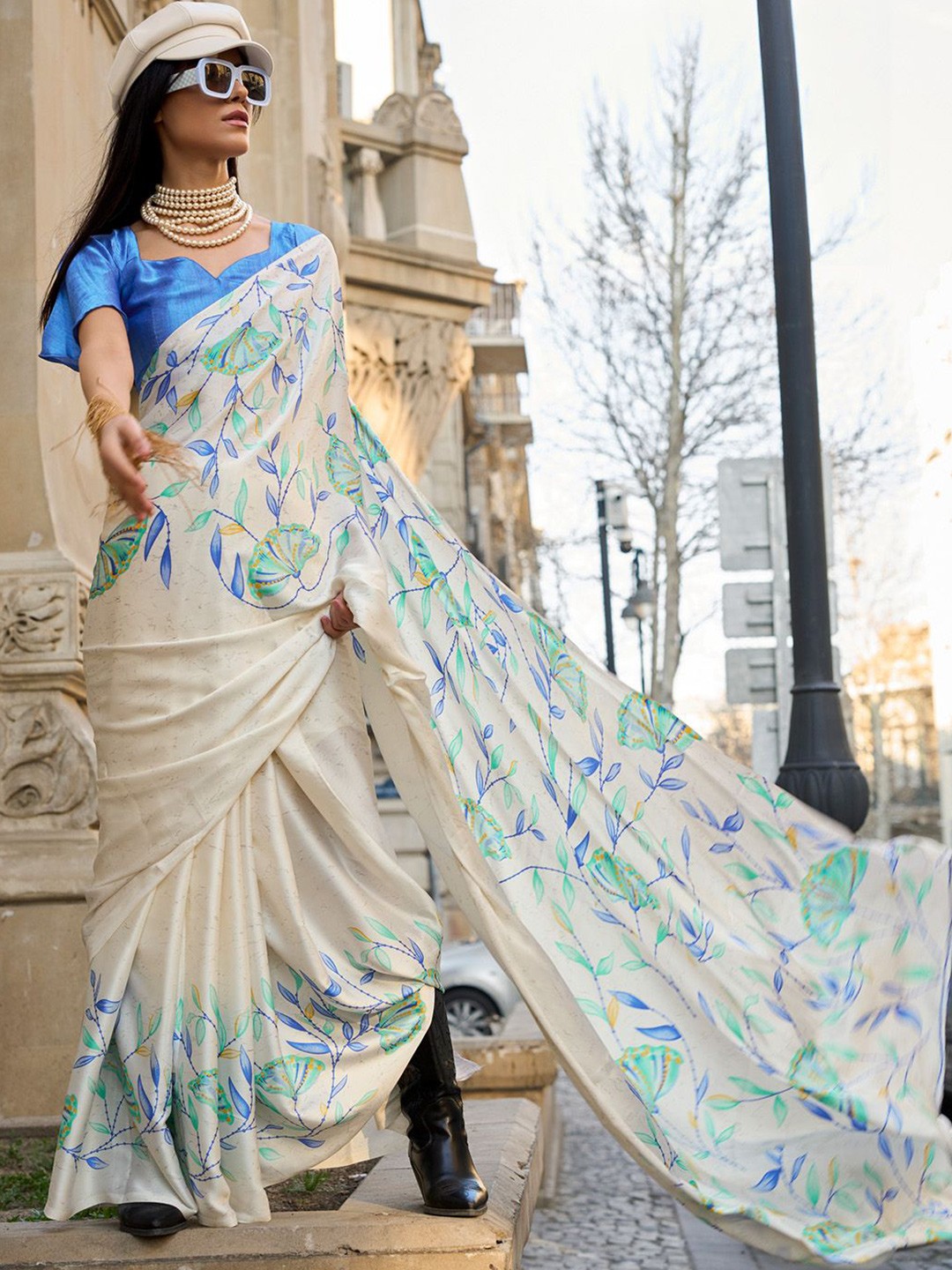 

Ishin Floral Printed Satin Saree, Off white