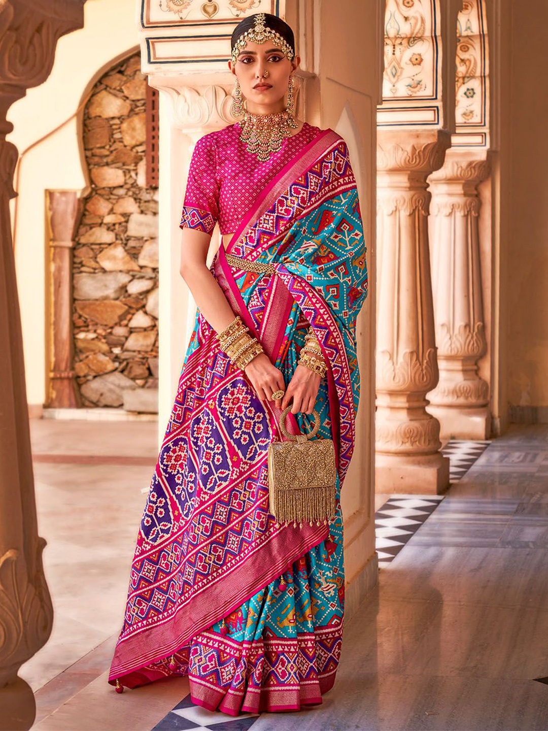 

Ishin Zari Banarasi Saree, Turquoise blue