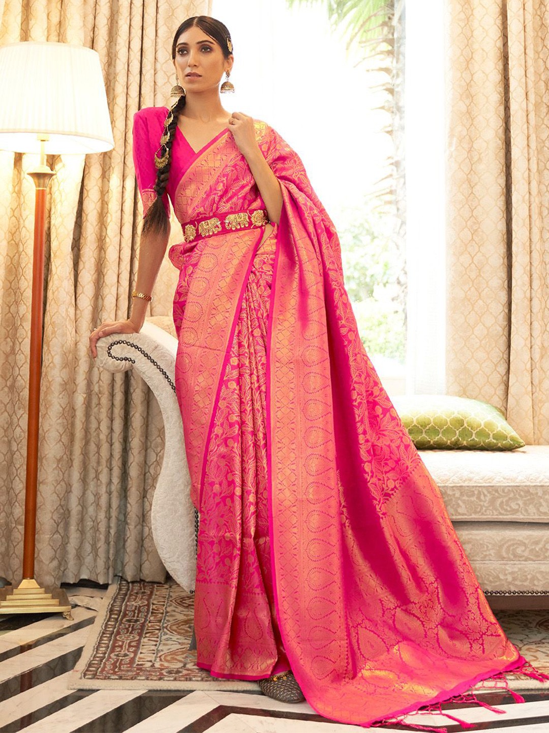 

Ishin Ethnic Motifs Zari Banarasi Saree, Pink