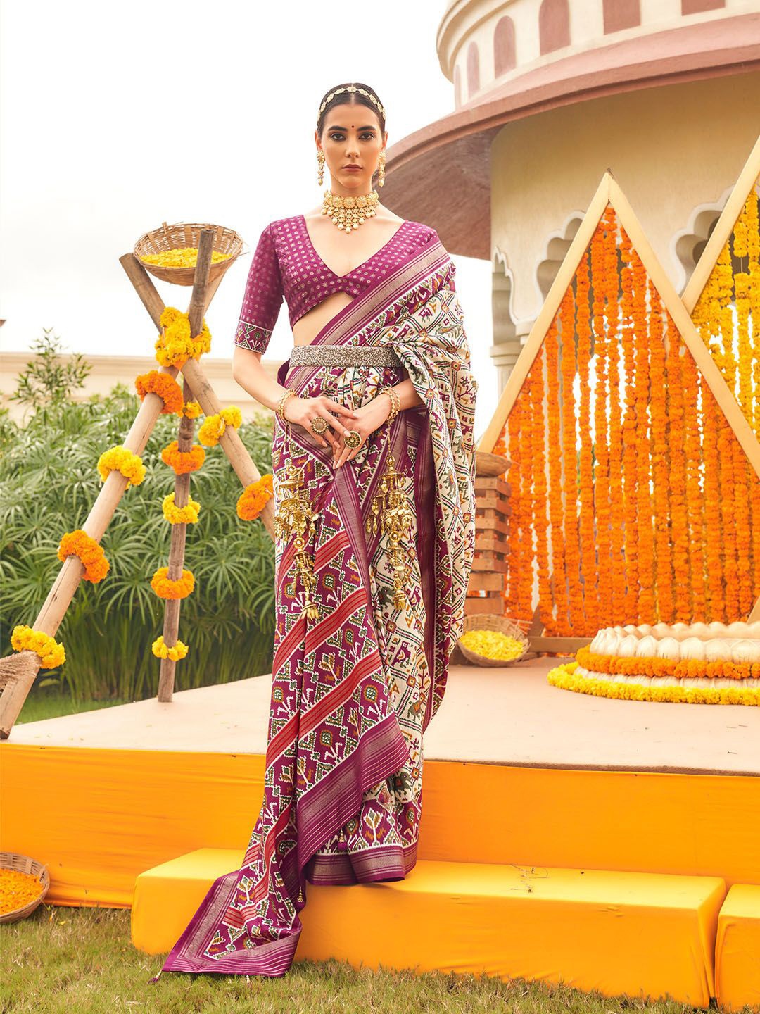 

Ishin Woven Design Zari Banarasi Saree, Purple