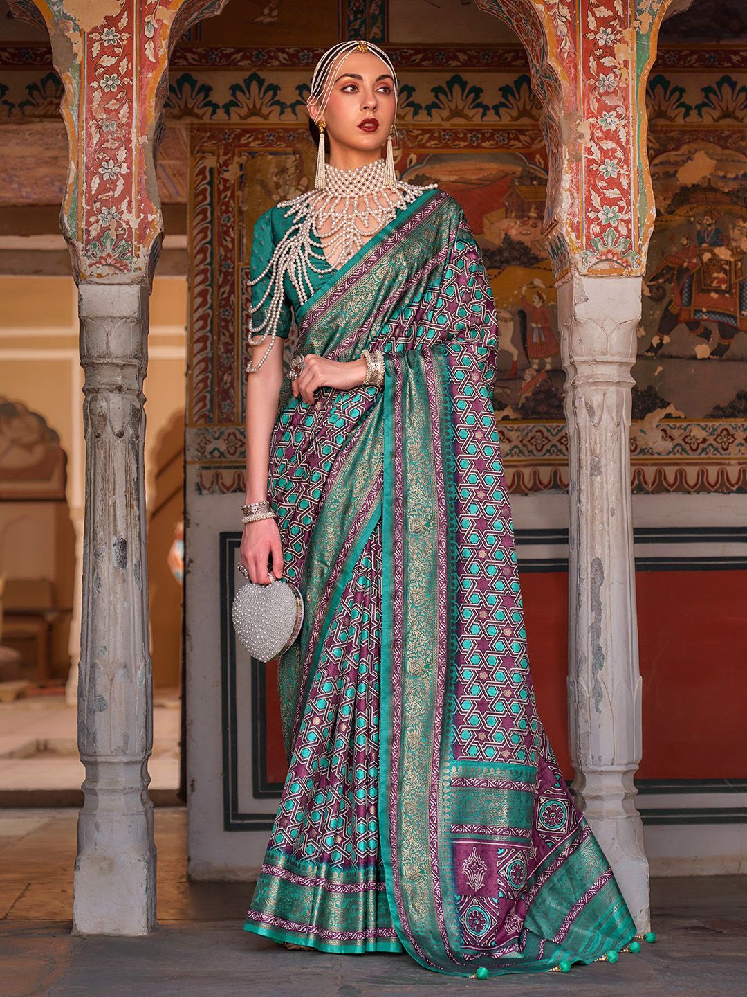 

Ishin Zari Banarasi Saree, Green