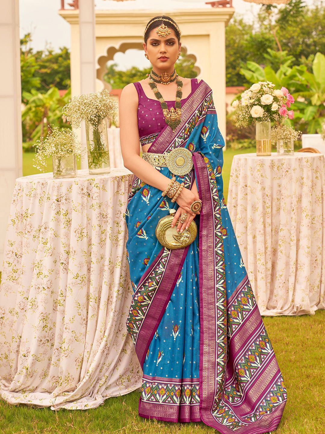 

Ishin Woven Design Zari Banarasi Saree, Blue