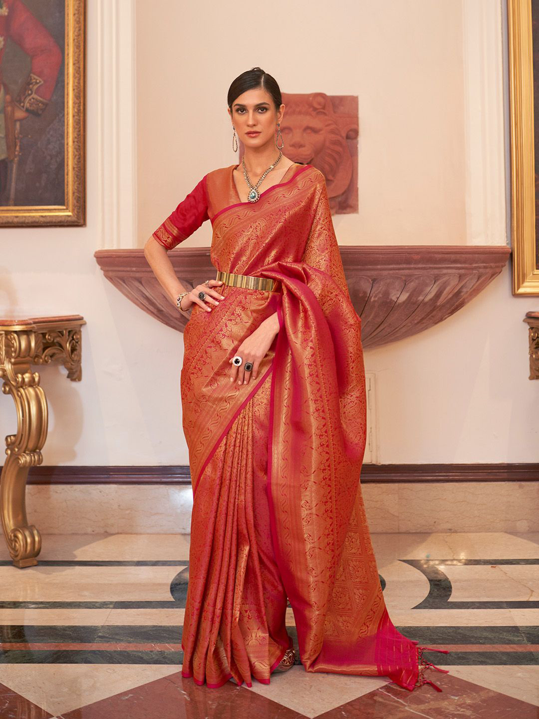 

Ishin Woven Design Zari Saree, Red