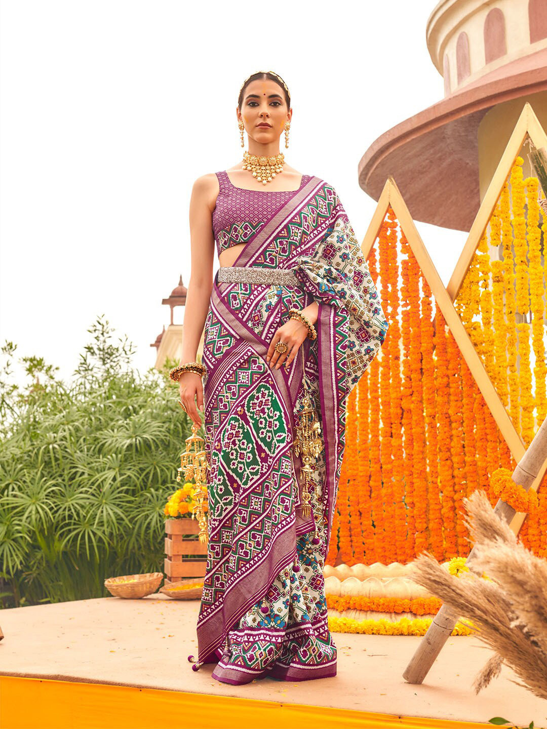 

Ishin Ethnic Motifs Printed Zari Banarasi Saree, Purple