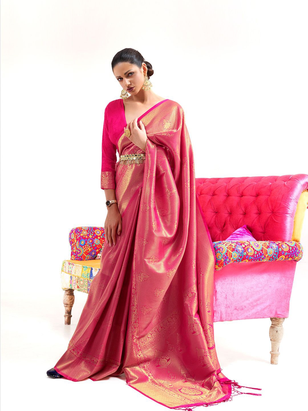 

Ishin Ethnic Motifs Zari Banarasi Saree, Pink
