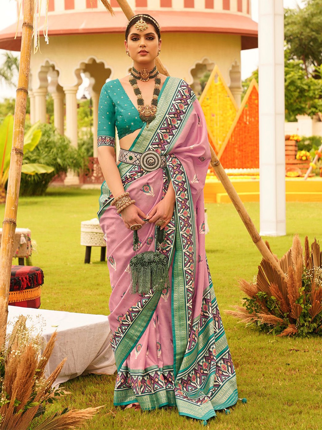 

Ishin Ethnic Motifs Zari Patola Saree, Pink