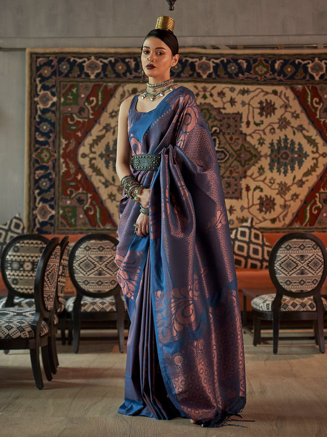 

Ishin Floral Zari Banarasi Saree, Blue