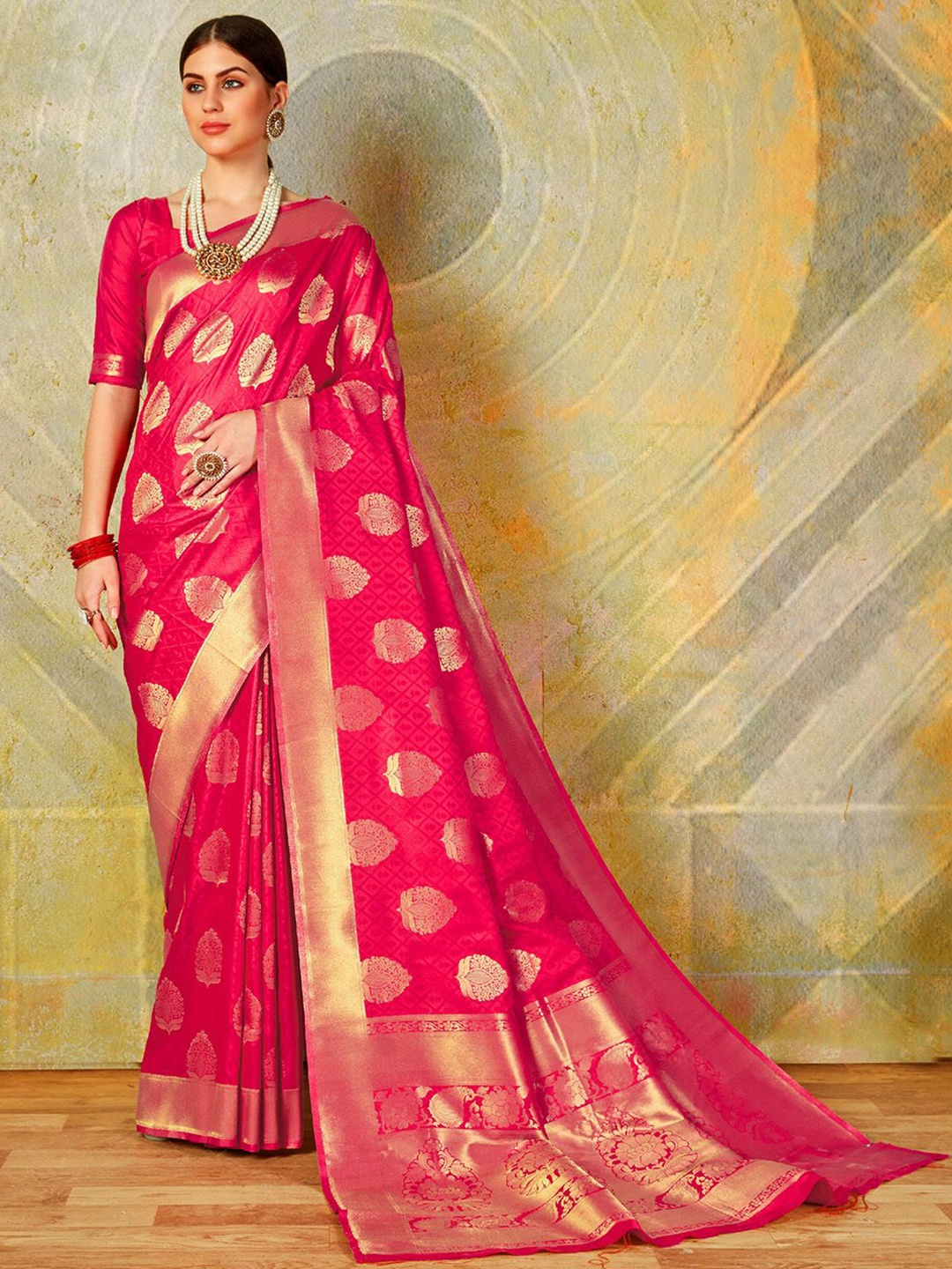 

Ishin Ethnic Motifs Zari Banarasi Saree, Pink