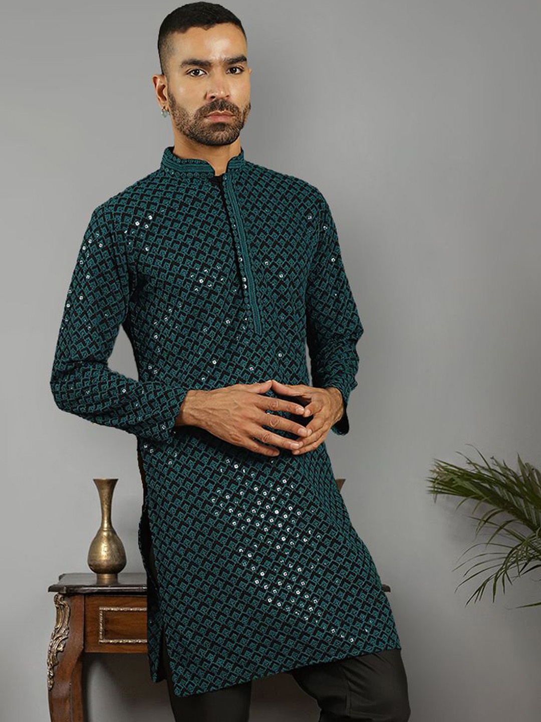 

Jompers Men Geometric Thread Work Kurta, Black