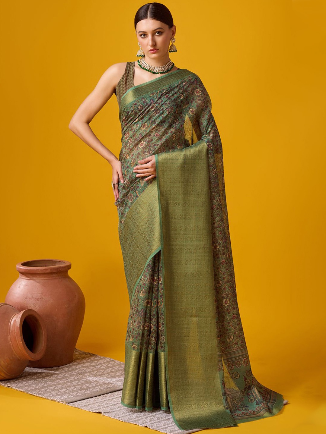 

Fashion Petals Floral Zari Tussar Saree, Green