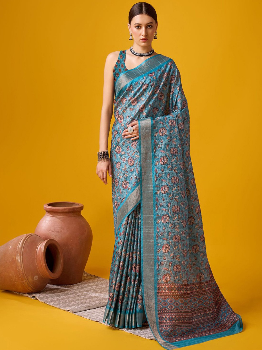 

Fashion Petals Floral Zari Tussar Saree, Blue