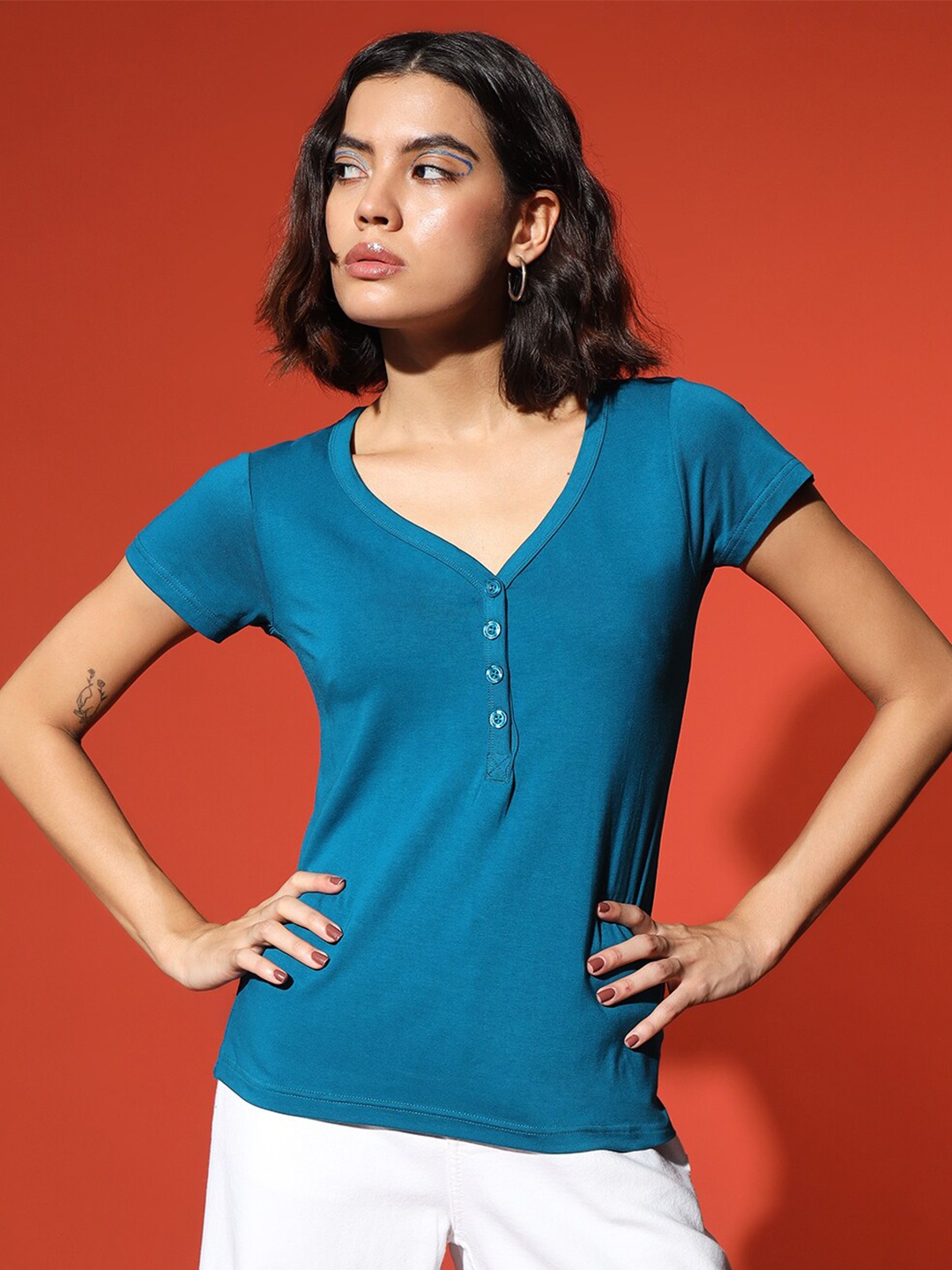 

The Dry State Women V-Neck Solid Cotton T-shirt, Teal