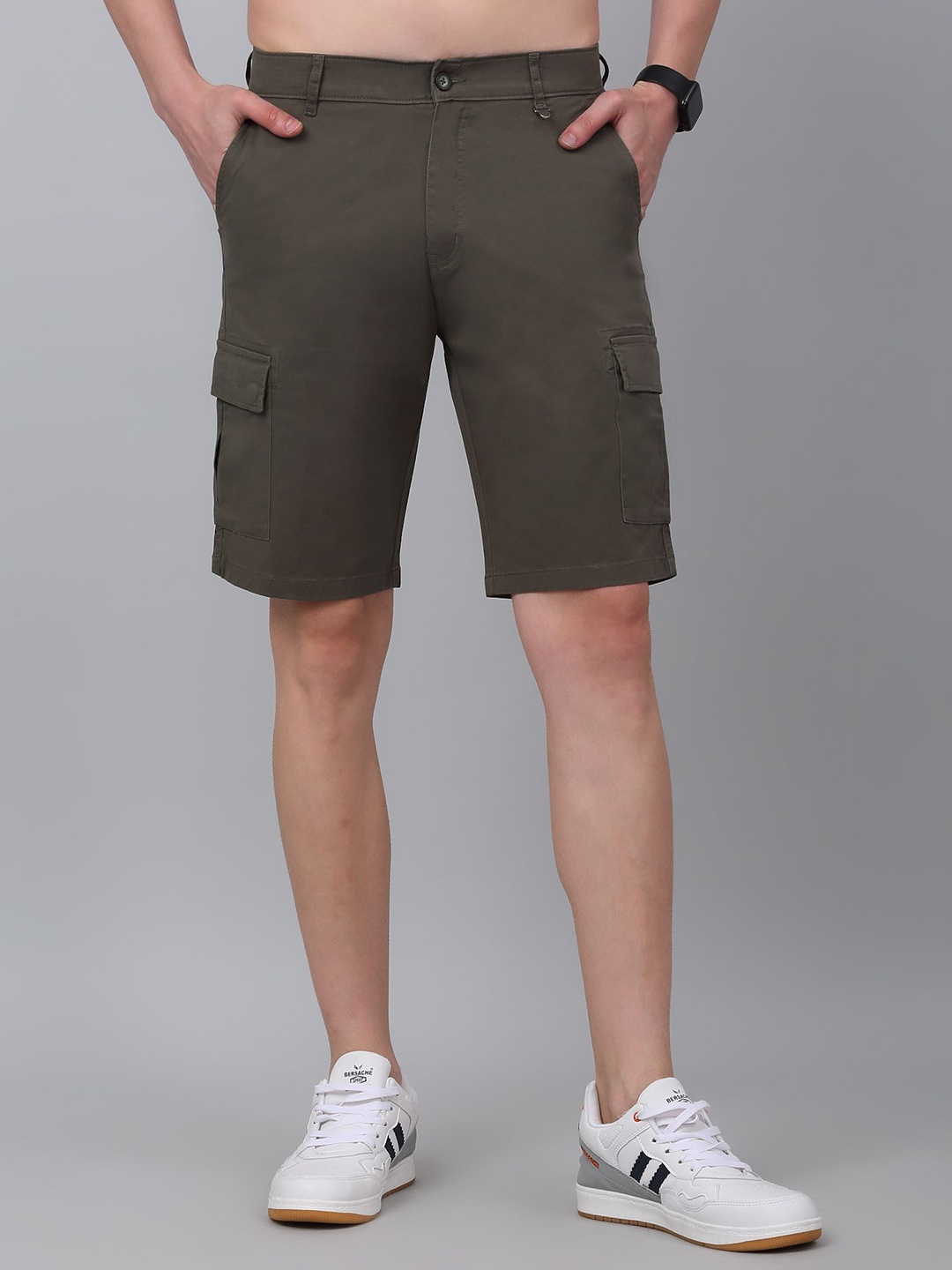 

Cantabil Men Cargo Solid Shorts, Olive