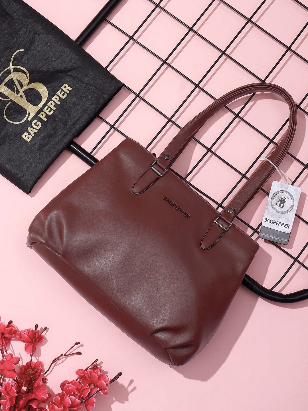 

Bag Pepper Textured PU Structured Shoulder Bag, Brown