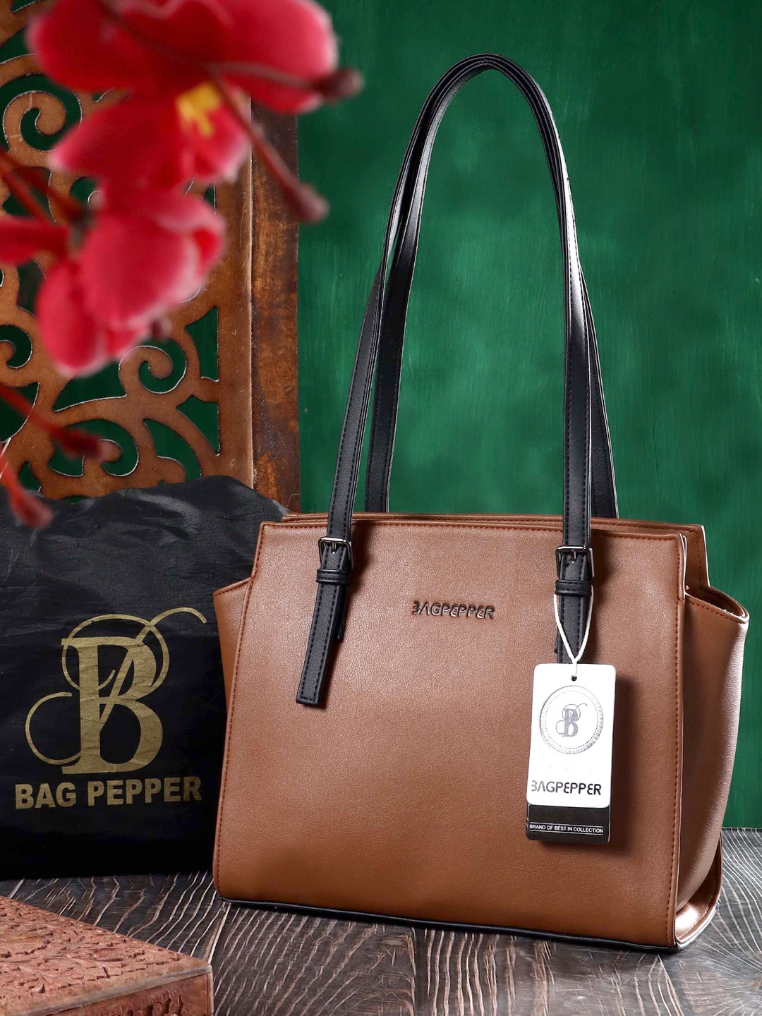 

Bag Pepper Printed PU Structured Handheld Bag with Tasselled, Tan