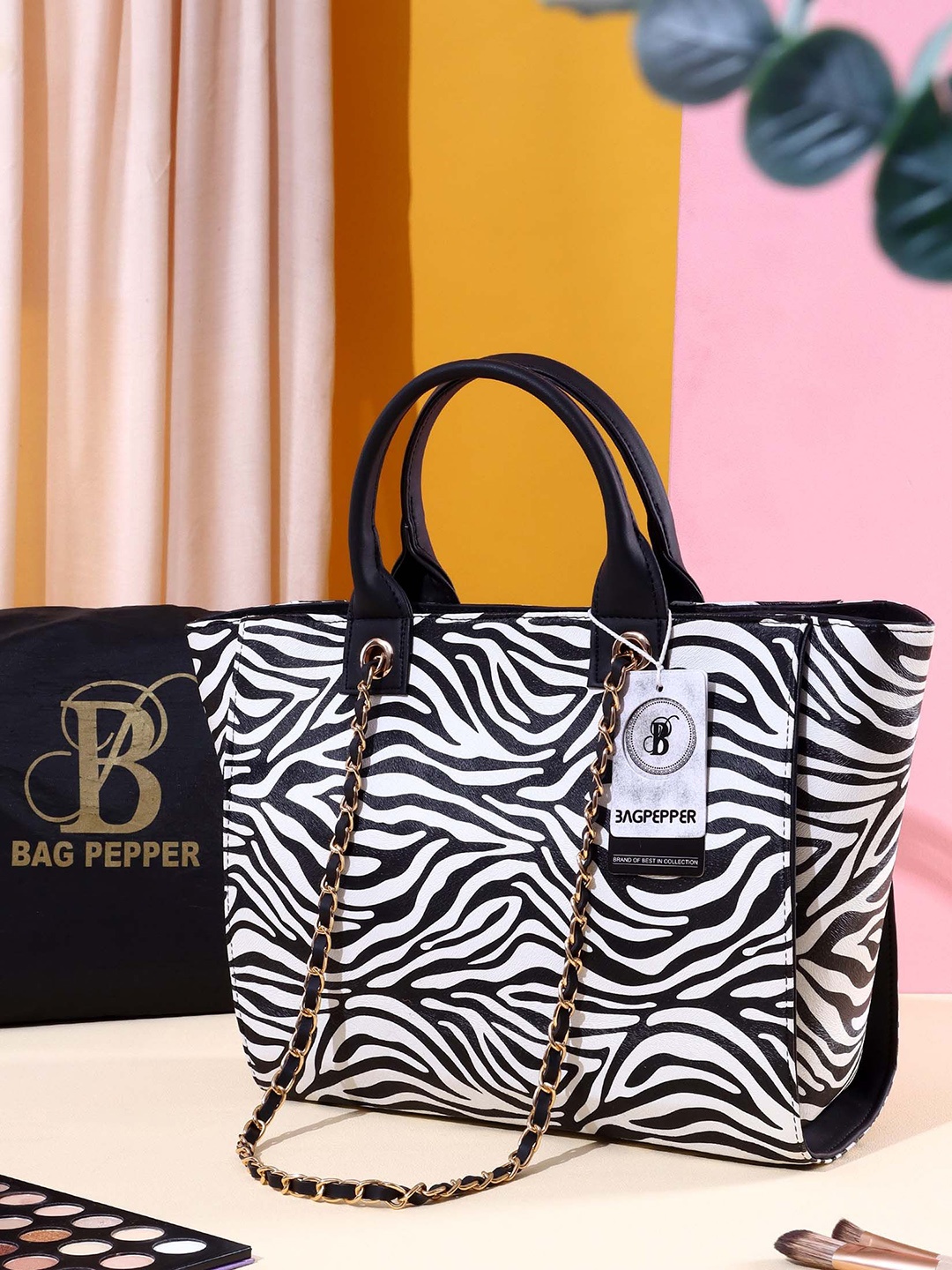 

Bag Pepper Printed PU Shopper Handheld Bag with Tasselled, White