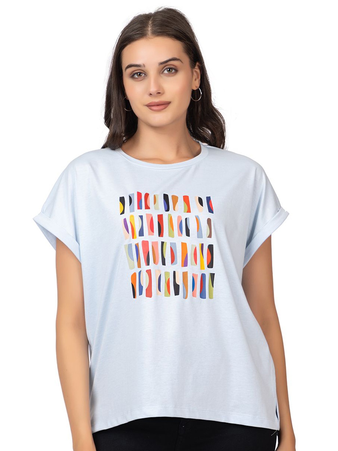 

MAZMUN Women Abstract Printed Extended Sleeves T-shirt, Blue