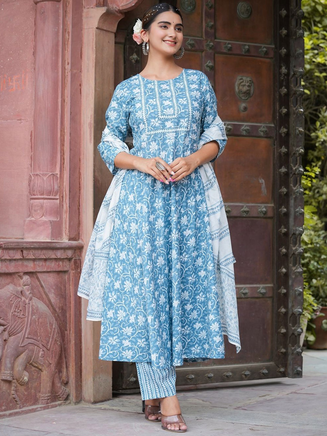 

KALINI Women Floral Printed Regular Pure Cotton Kurta with Trousers & With Dupatta, Blue