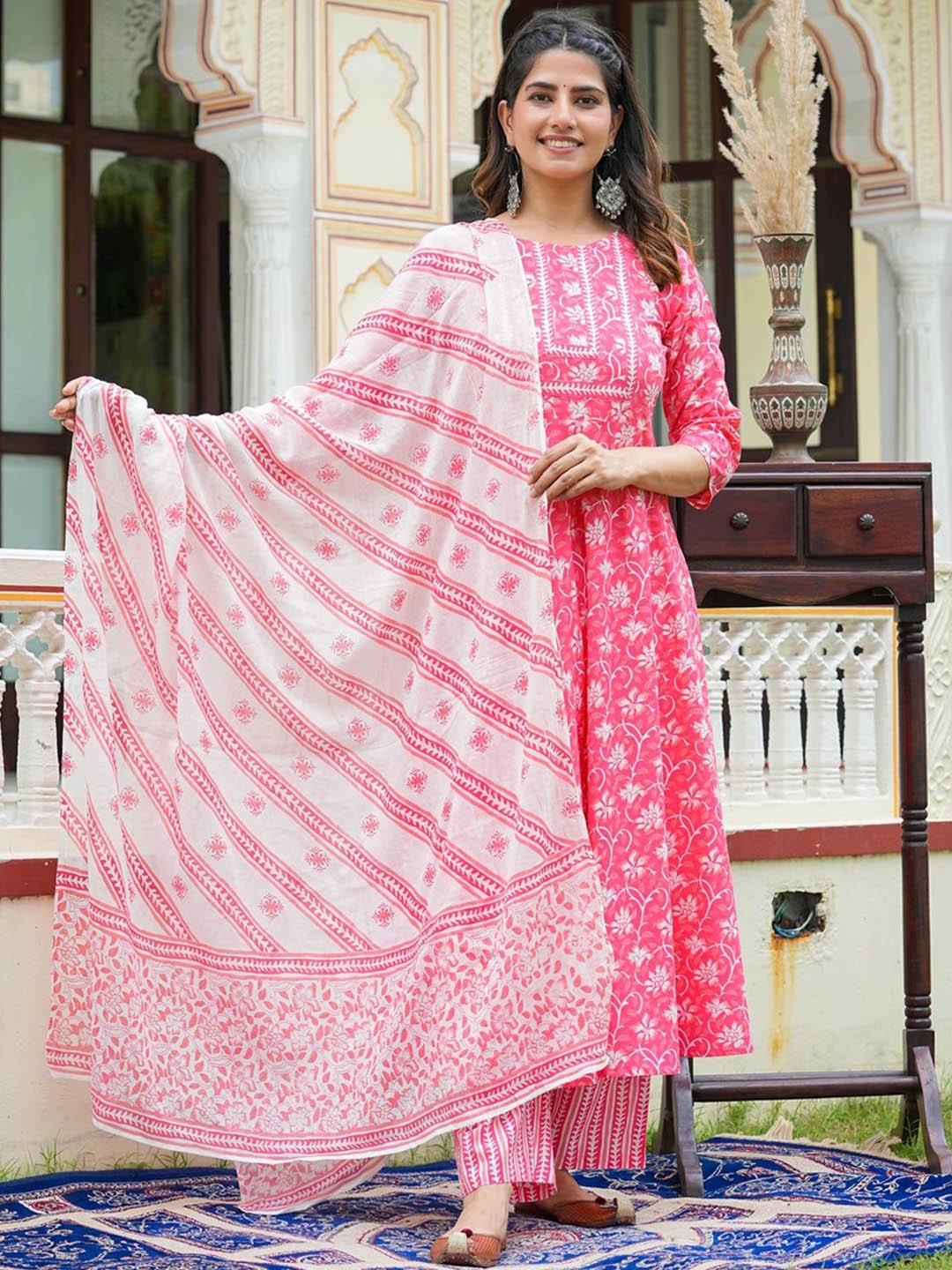 

KALINI Women Floral Printed Regular Pure Cotton Kurta with Trousers & With Dupatta, Pink