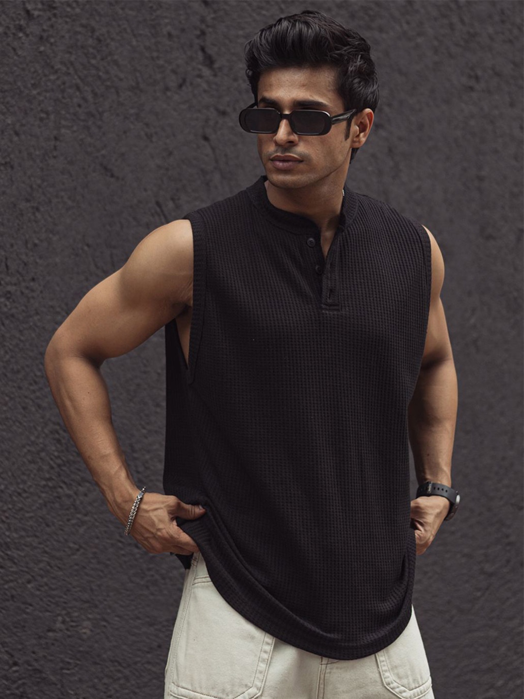 

Powerlook Men Self Design Henley Neck T-shirt, Black