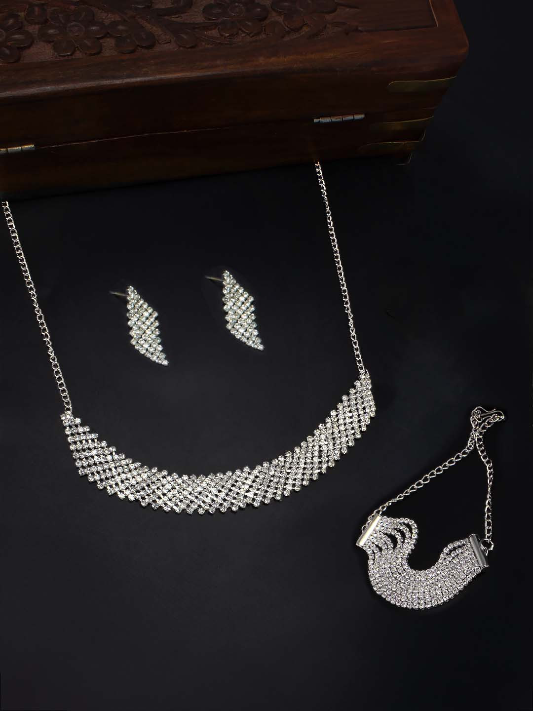 

PRIVIU Women Silver-Plated Rhinestone-Studded Jewellery Set