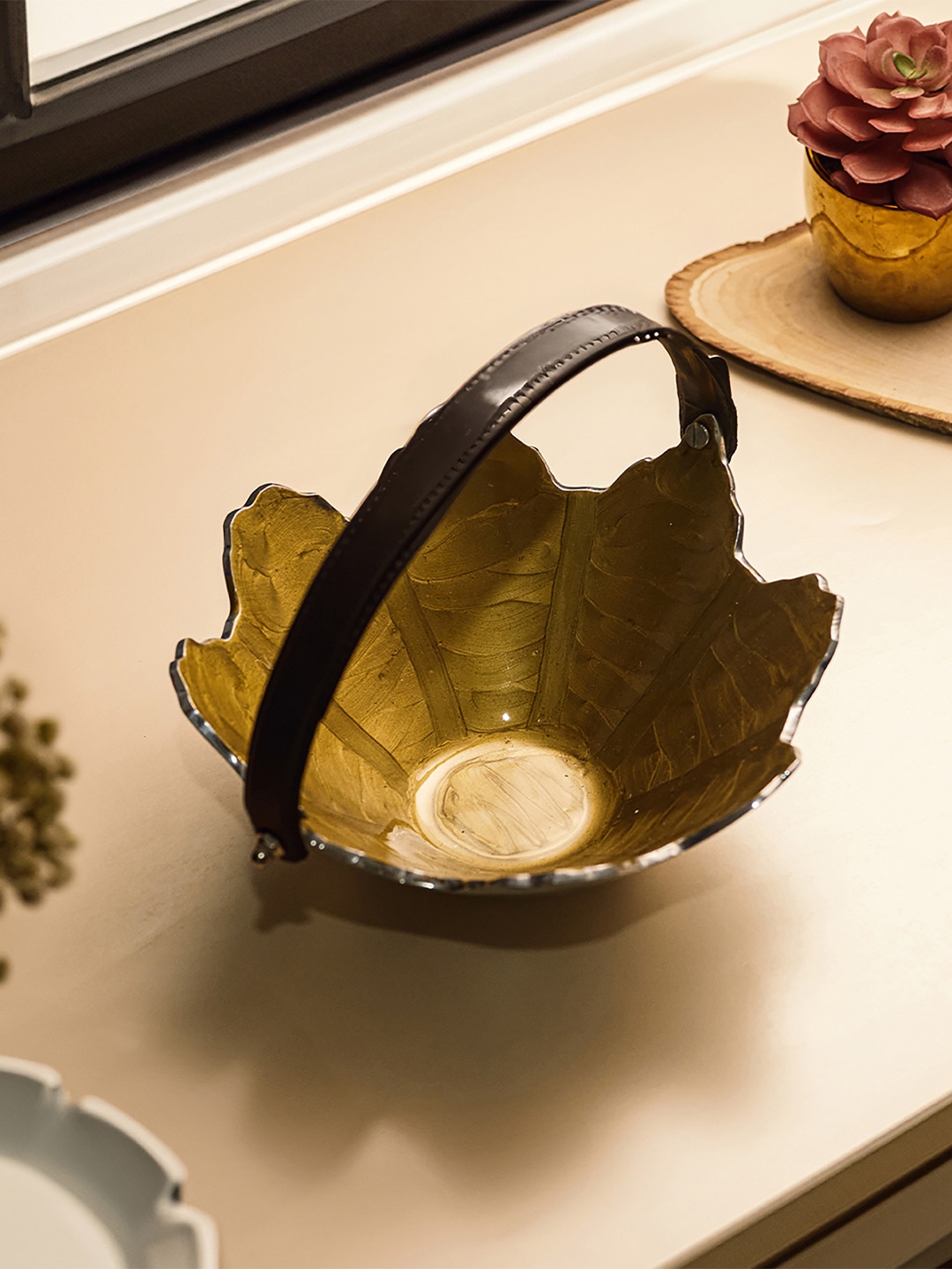 

Troveas Gold toned Aluminum Fruit Bowl