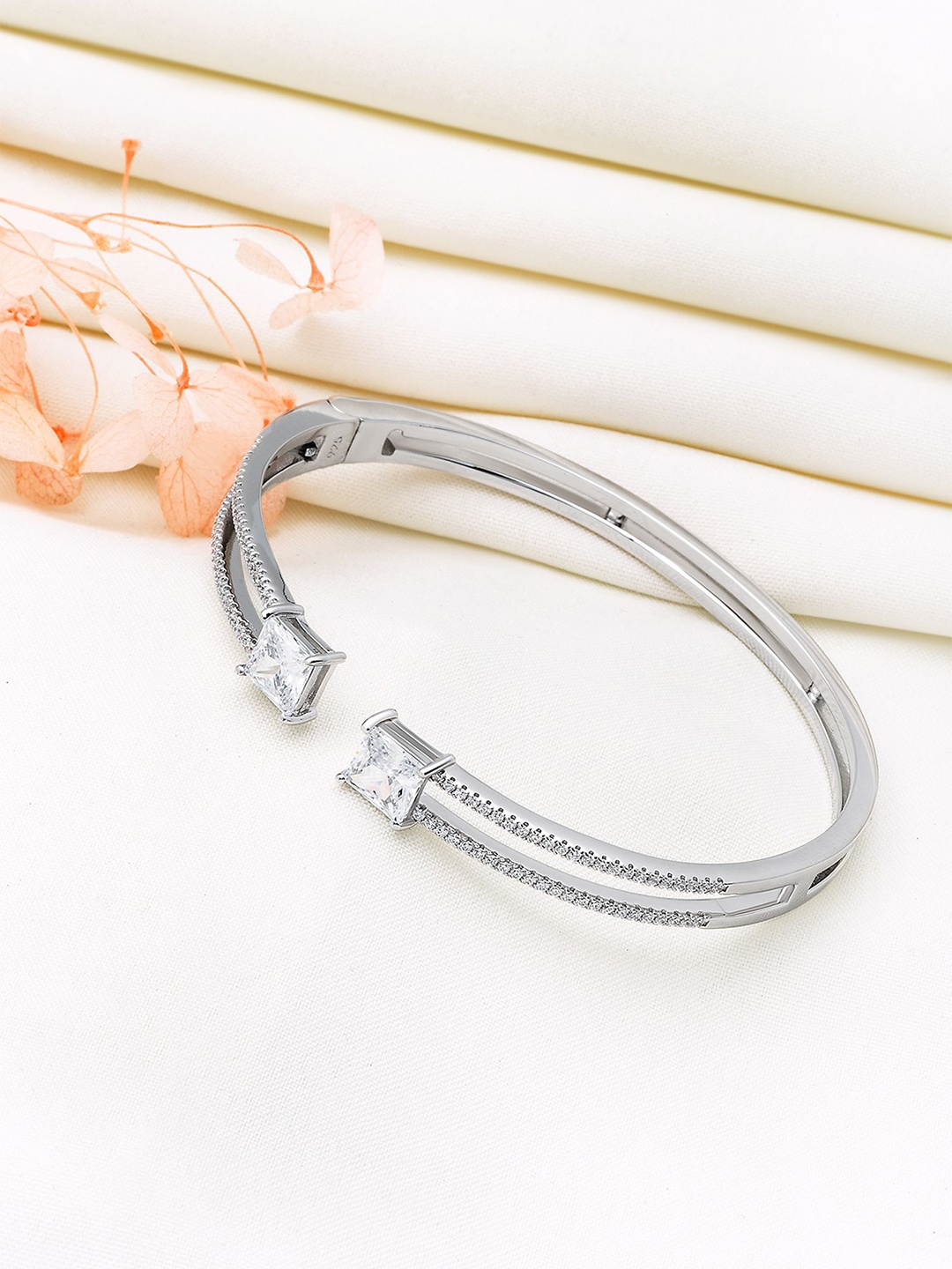 SILBERRY Womens Kada Bracelet, Silver
