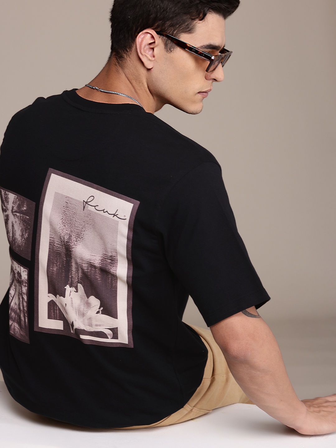 

FCUK Graphic Printed Drop-Shoulder Sleeves Relaxed Fit Pure Cotton T-shirt, Black