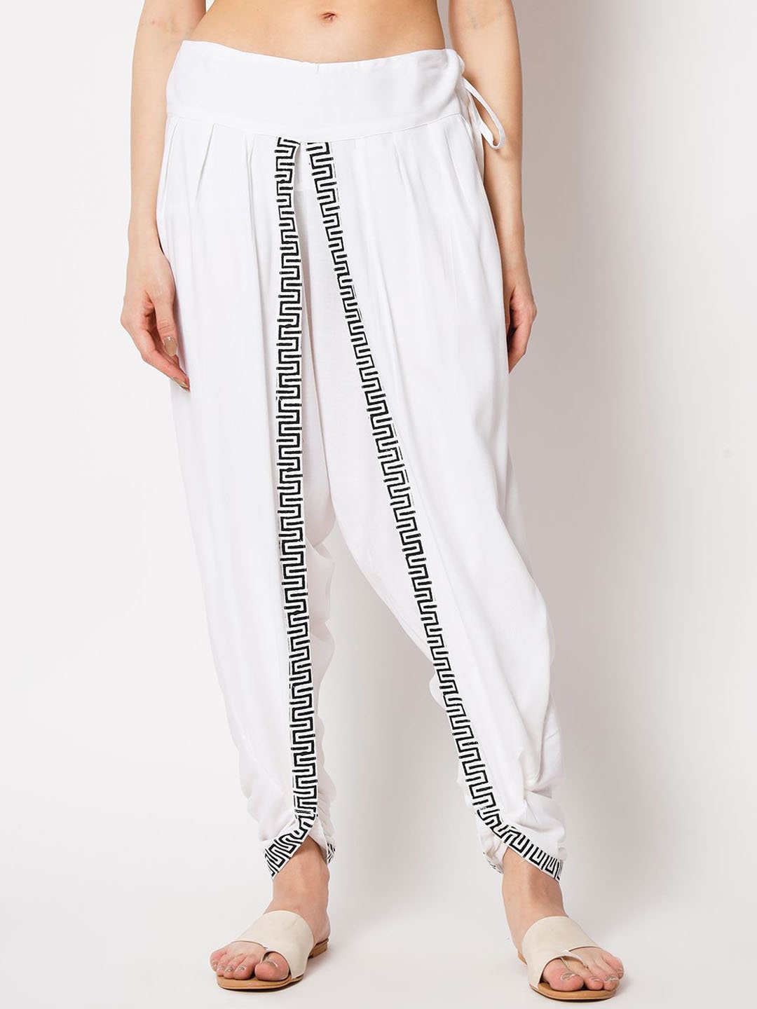 

9rasa Women Printed Harem Pants, White