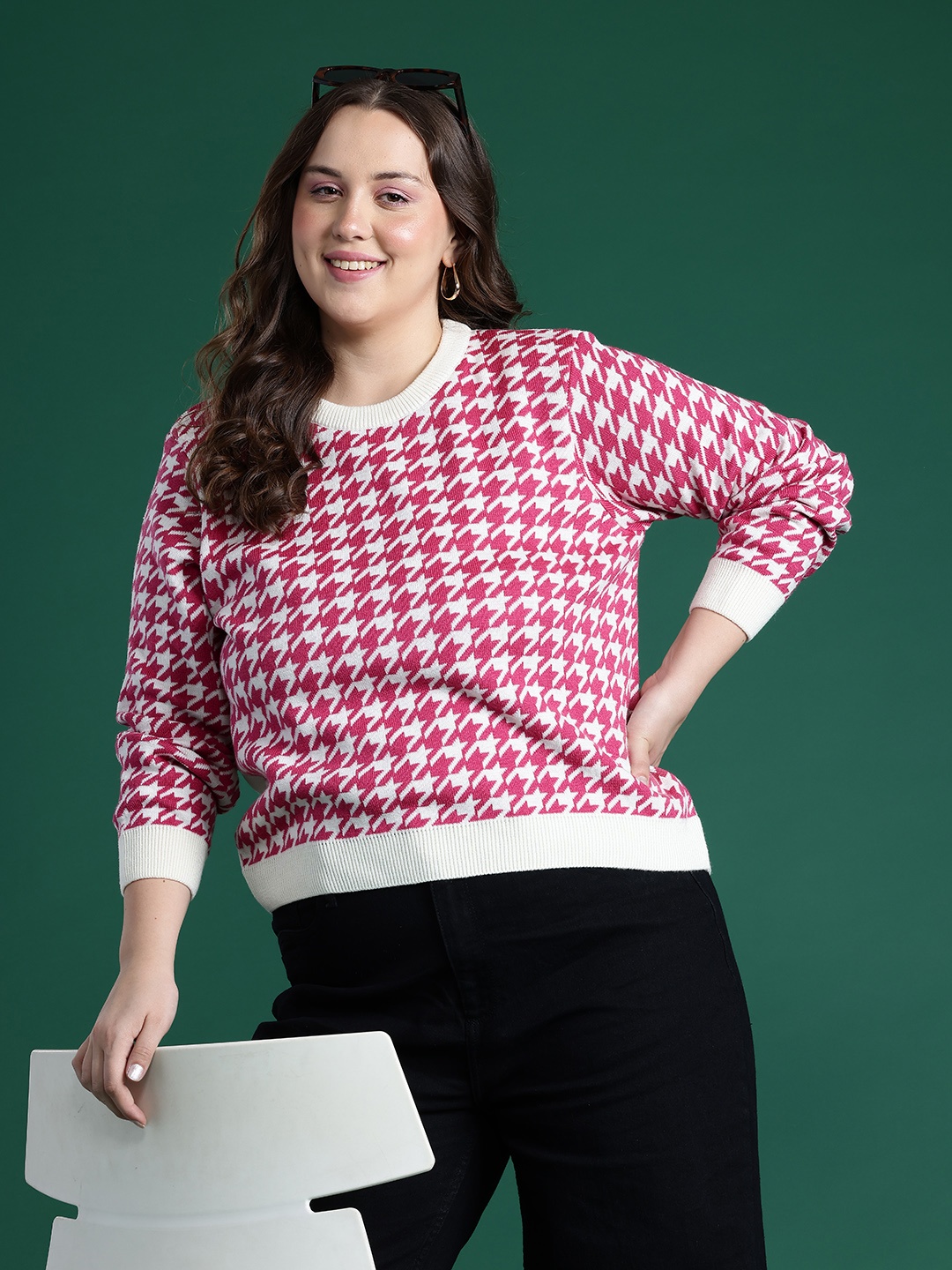 

DressBerry Curve Acrylic Self Designed Sweater, Pink