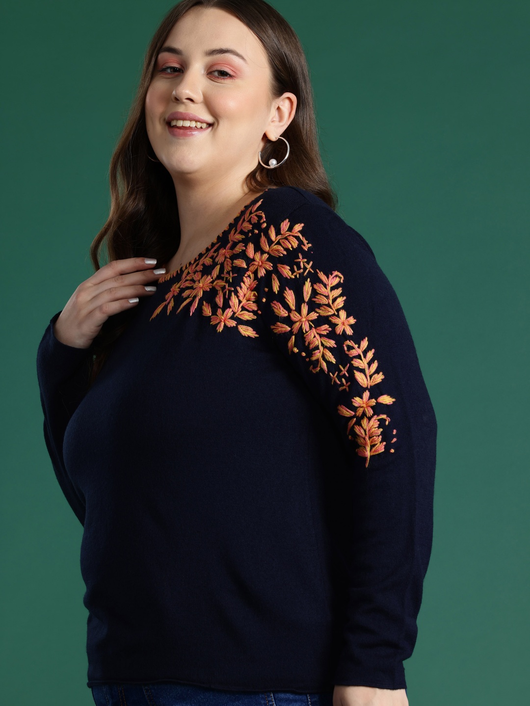 

DressBerry Curve Embroidered Pullover Sweater, Navy blue