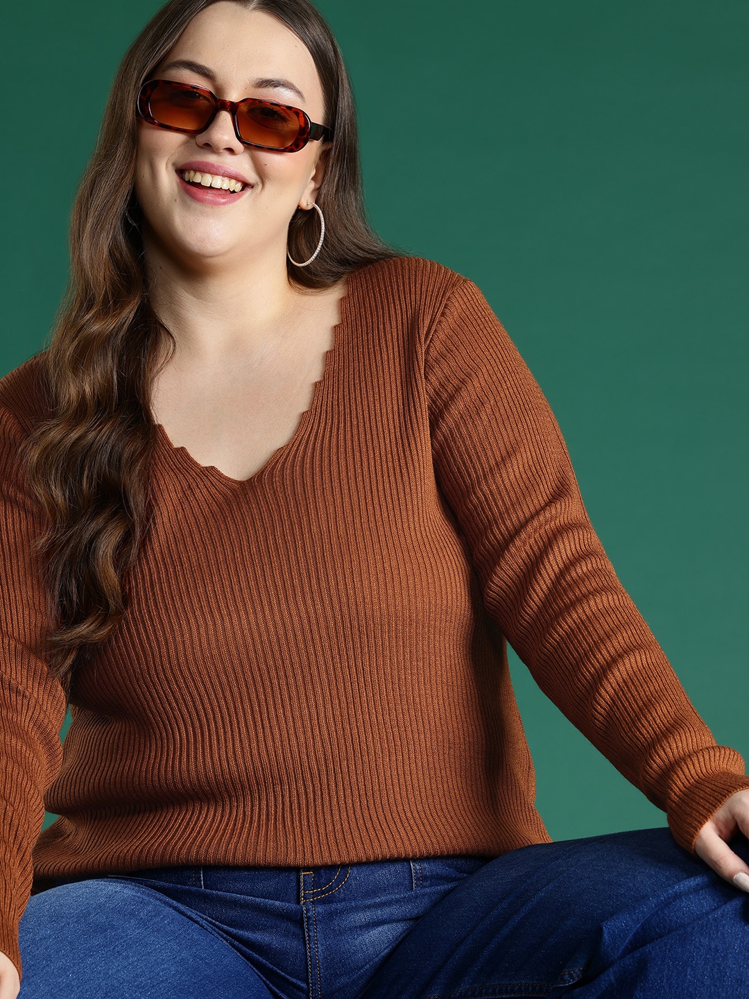 

DressBerry Curve Plus-Size Ribbed Pullover, Brown