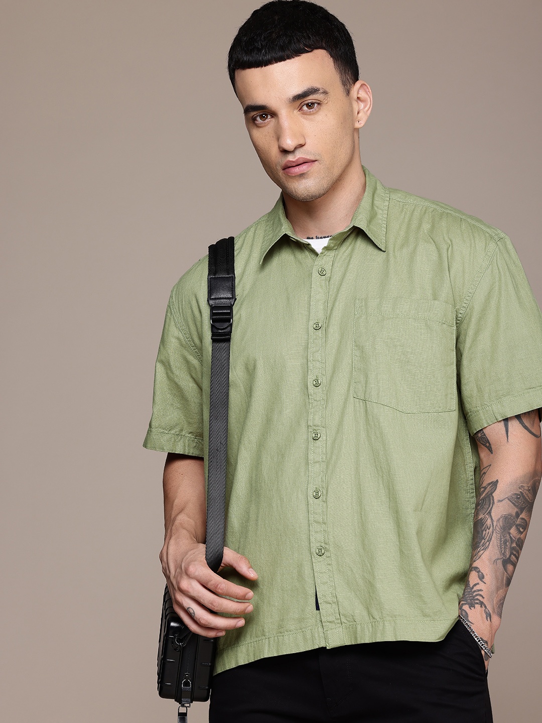

The Roadster Life Co. Pure Cotton Boxy Fit Opaque Casual Shirt, Green