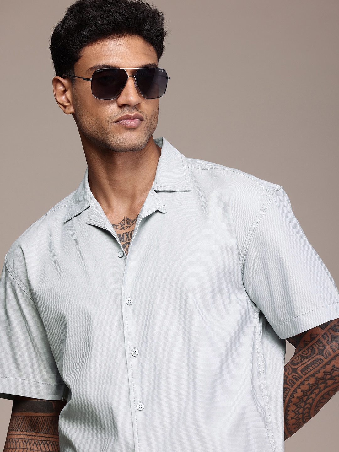 

The Roadster Life Co. Self Horizontal Stripes Relaxed Fit Opaque Casual Shirt, Grey