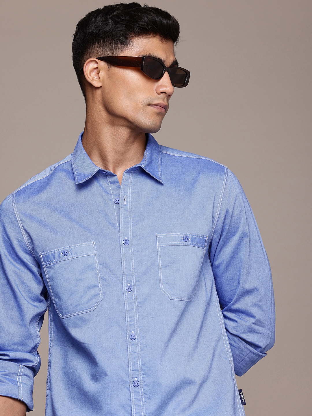 

The Roadster Life Co. Solid Spread Collar Casual Shirt, Blue