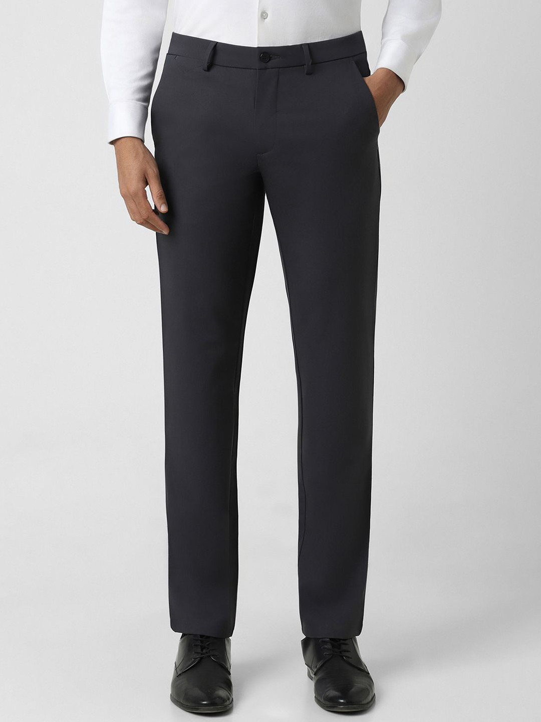 

Van Heusen Men Slim Fit Mid-Rise Trousers, Black