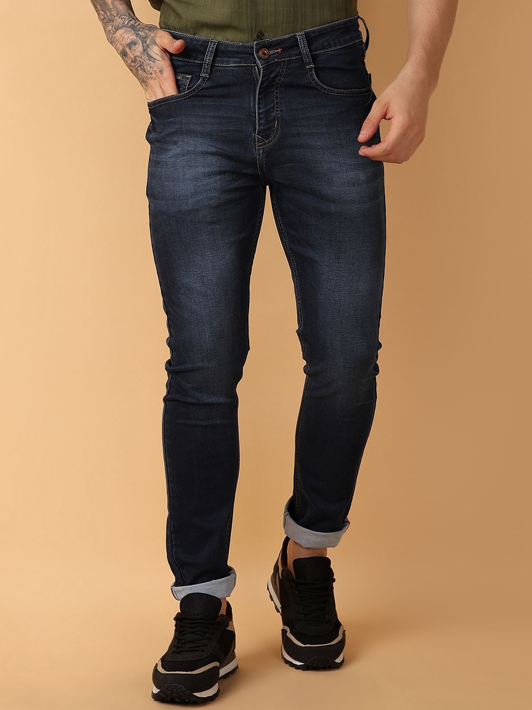 

V-Mart Men Skinny Fit Mid-Rise Light Fade Jeans, Blue