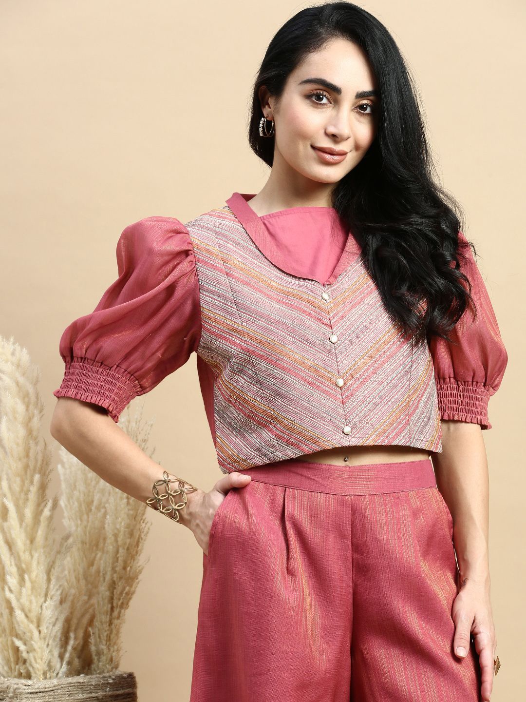 

De Moza Geometric Candy Stripes Printed V-Neck Boxy Crop Top, Pink