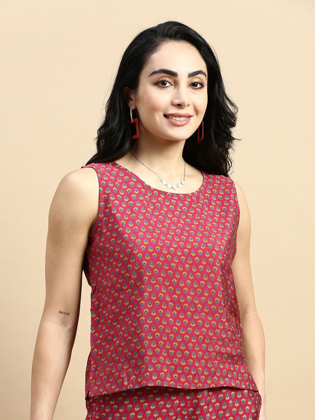 De Moza Floral Printed Round Neck Sleeveless Top, Maroon