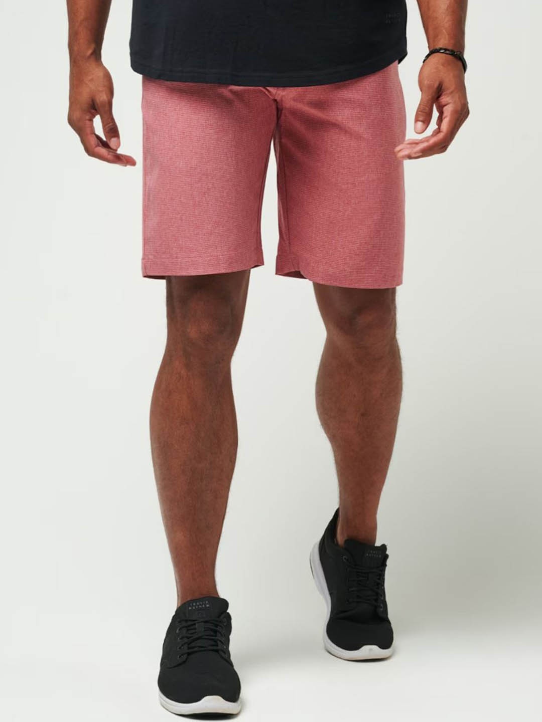 

TRAVIS MATHEW Men Shorts, Rose