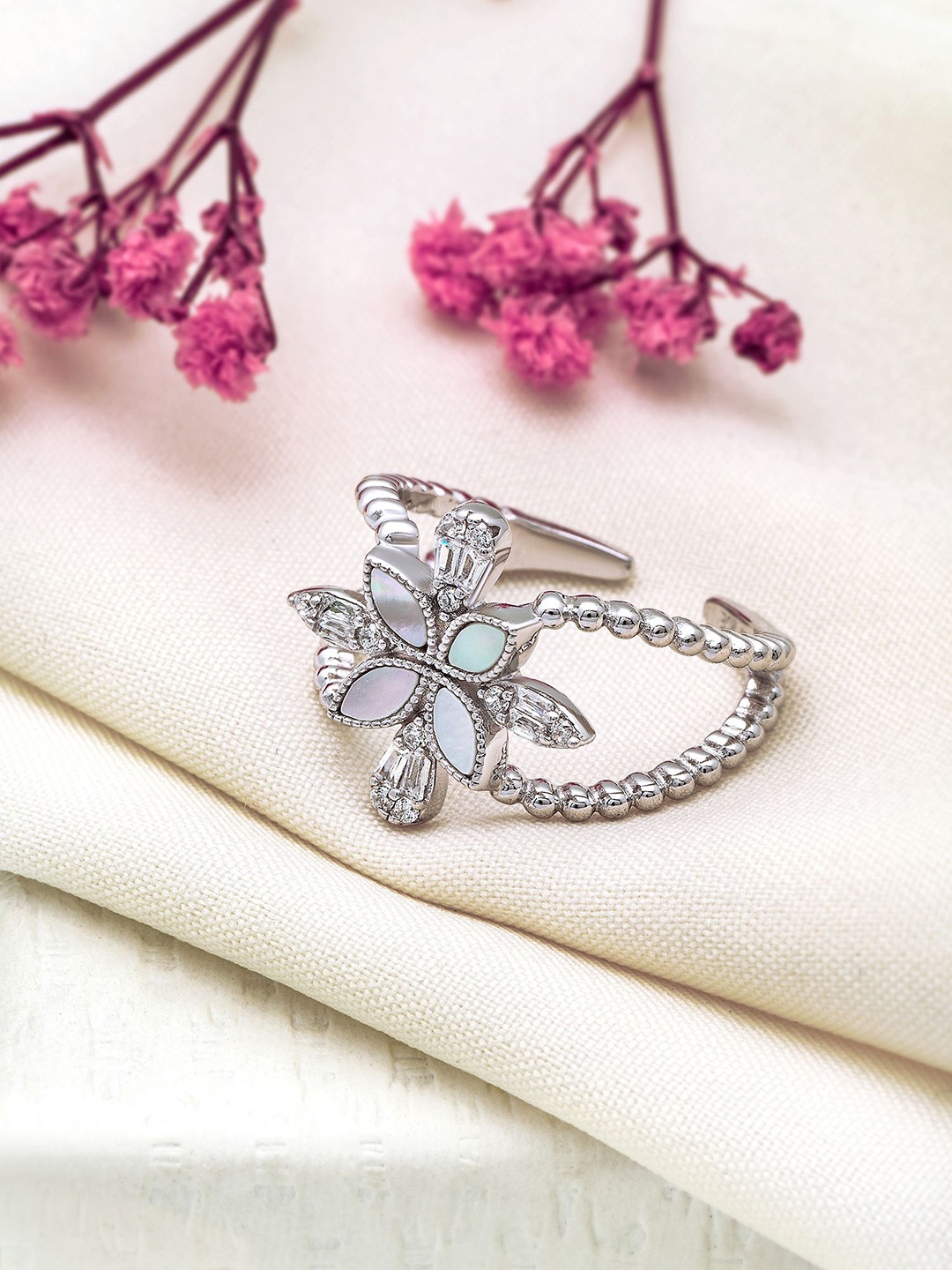 

SILBERRY 925 Sterling Silver Rhodium-Plated CZ-Studded Gracious Wings Finger Ring