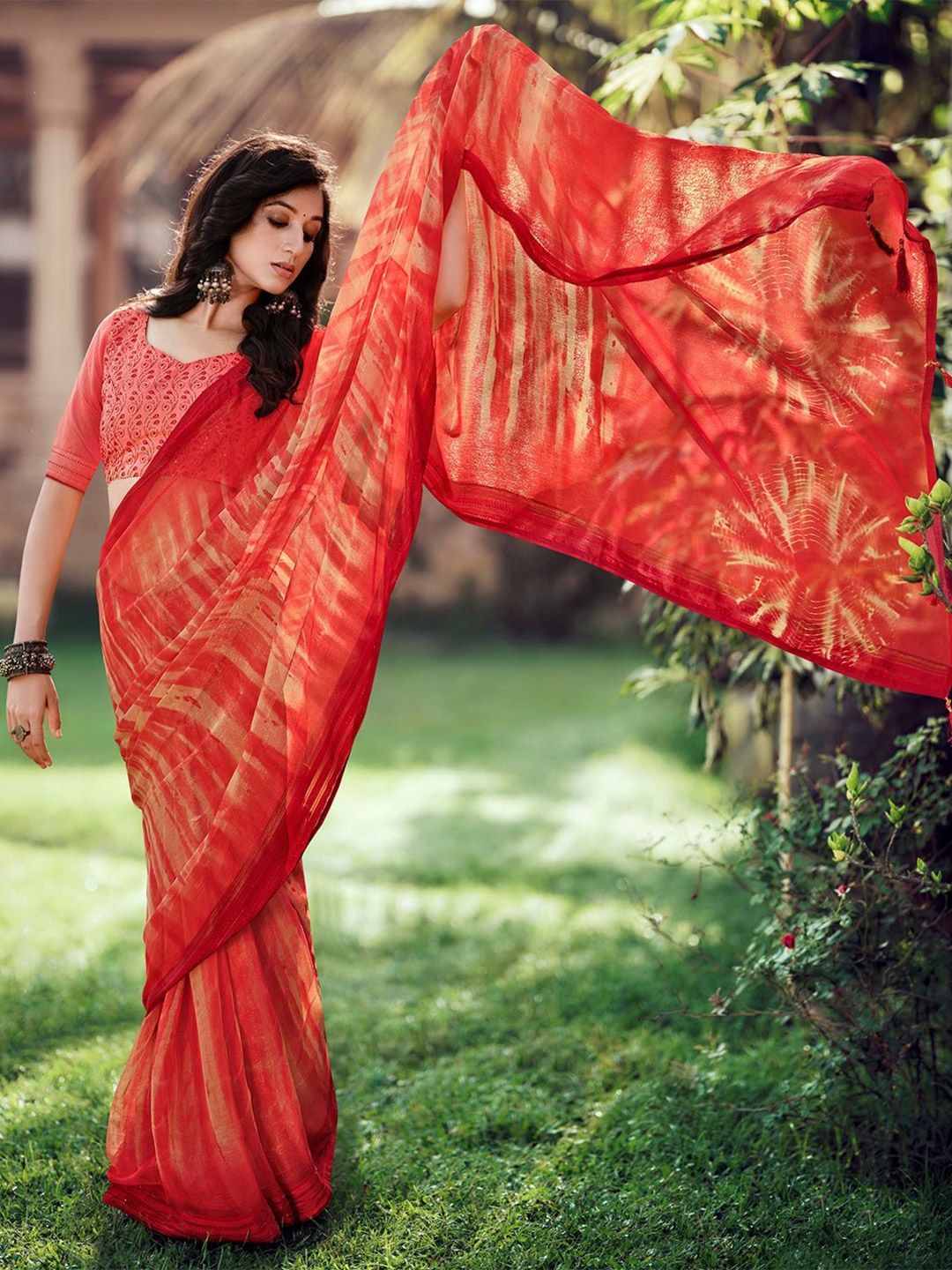 

SANSKAR Tie and Dye Zari Silk Blend Saree, Red