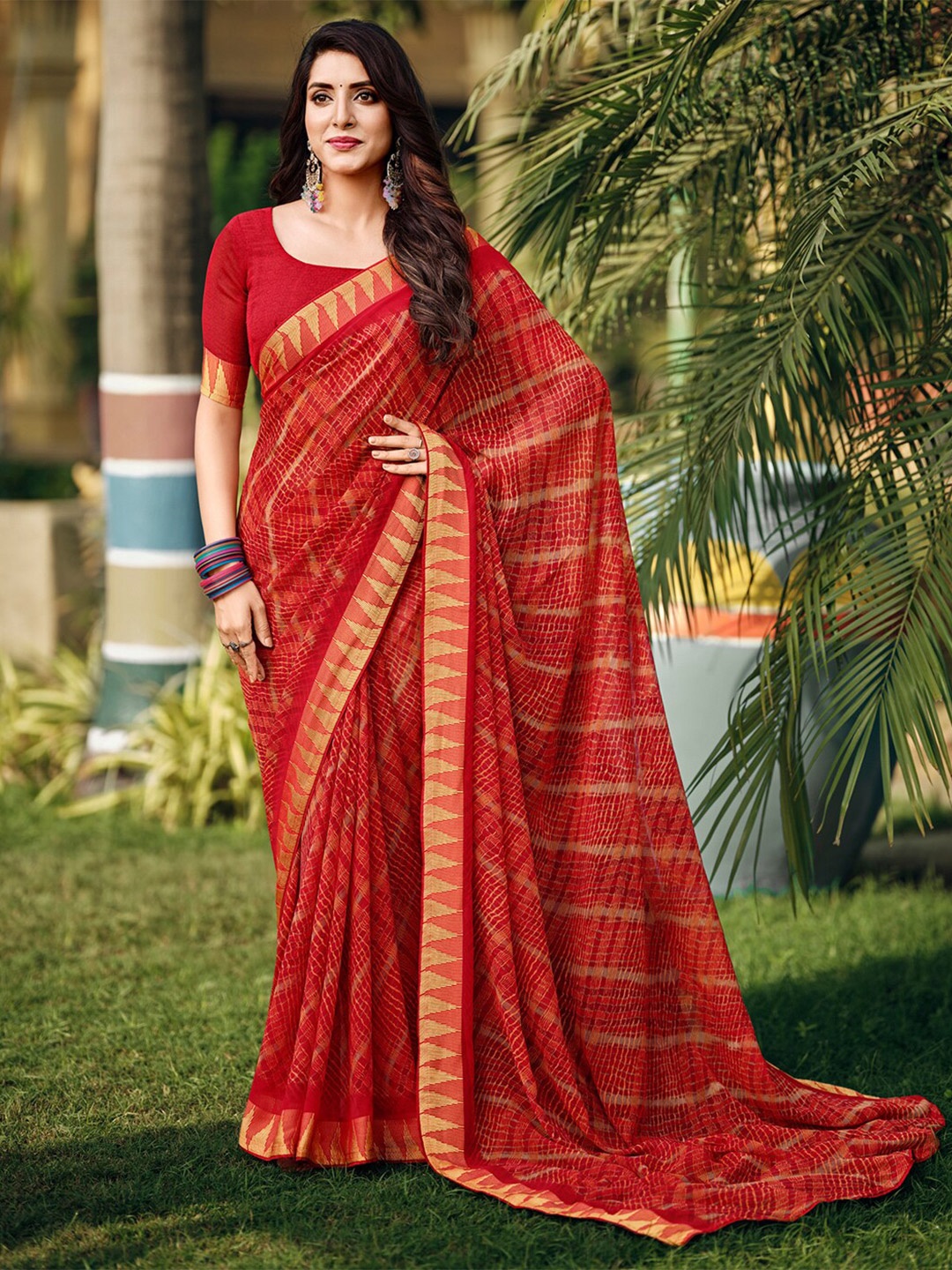 

SANSKAR Bandhani Pure Georgette Saree, Red