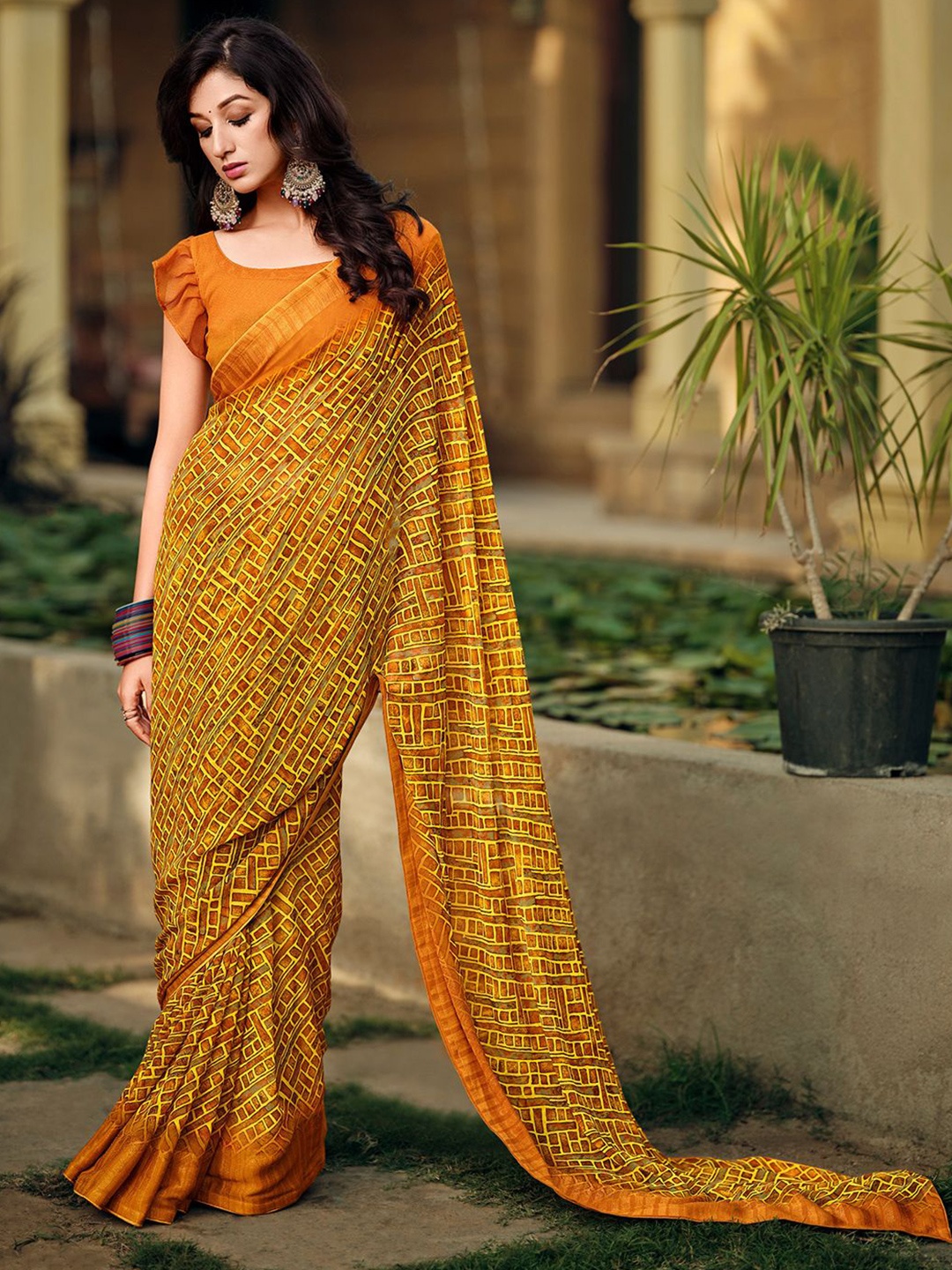 

SANSKAR Pure Georgette Saree, Yellow